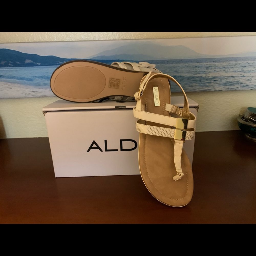 Aldo Sandals new never worn